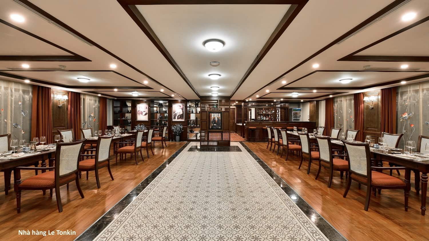 Giới thiệu du thuyền Heritage 12