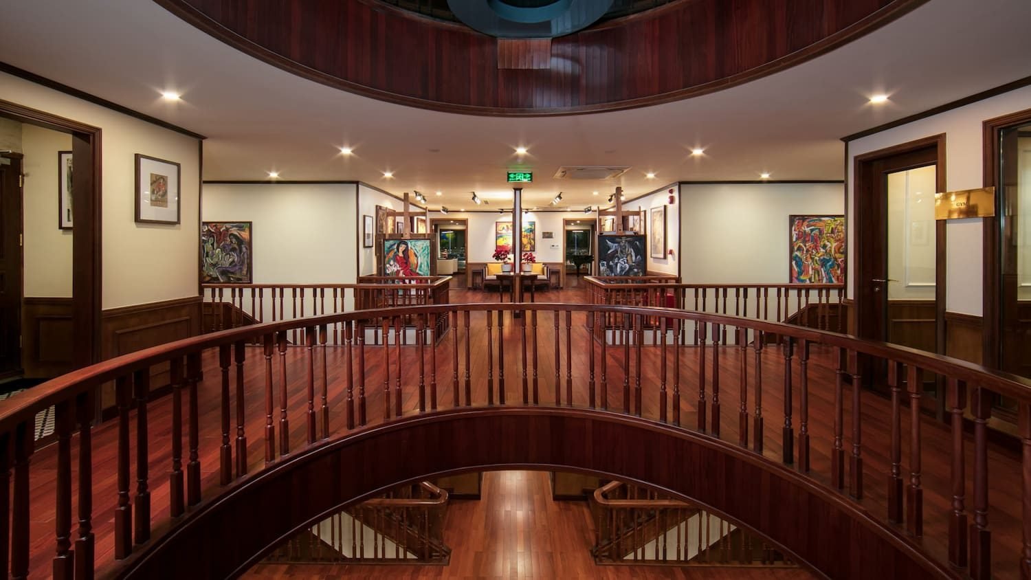 Giới thiệu du thuyền Heritage 19