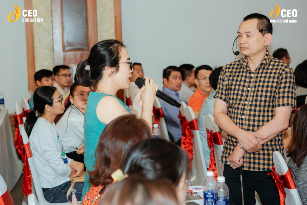 Hội thảo Khác biệt Tư duy Quản trị và Quản lý - Ngô Minh Tuấn 11 Hoi Thao 2