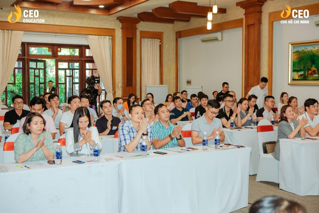 Hội thảo Khác biệt Tư duy Quản trị và Quản lý - Ngô Minh Tuấn 9 Hoi Thao 4